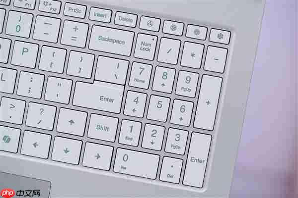 锐龙9 9850HX仅7999元！七彩虹MEOW橘宝R16 Ultra游戏本图赏