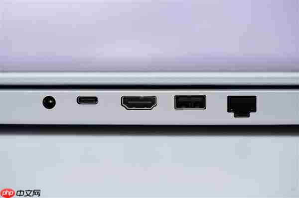 锐龙9 9850HX仅7999元！七彩虹MEOW橘宝R16 Ultra游戏本图赏