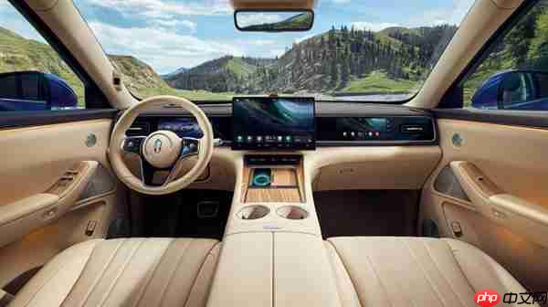 全新问界M7内饰美图曝光!主驾零重力座椅上车 家庭出行体验再升级