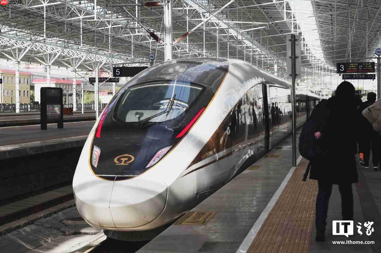 中国铁路详解乘车途中车次变更,与行驶方向、上下行有关