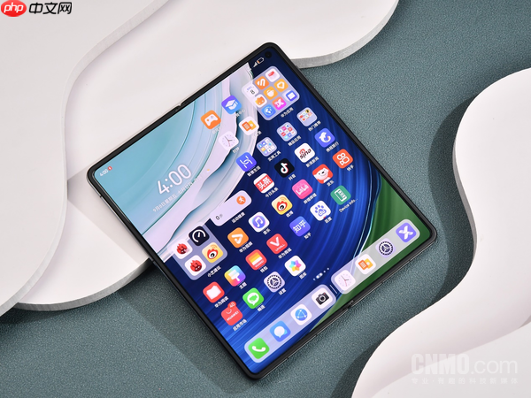 暑期出游旗舰首选！华为Mate X5让你旅途更缤纷