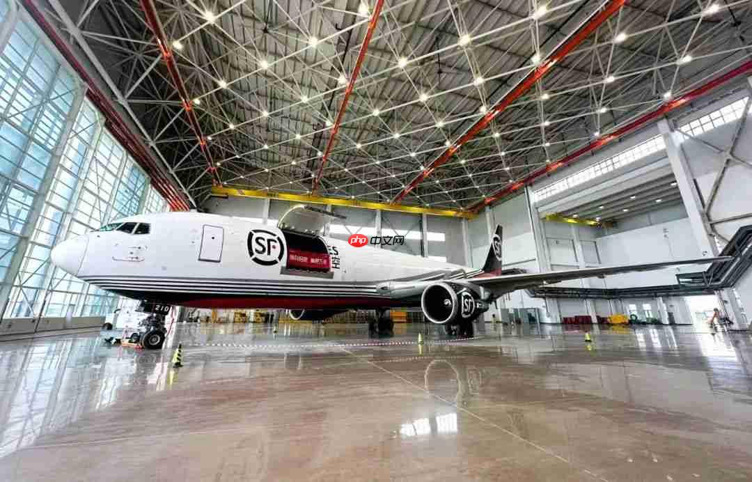 顺丰航空迎来首个飞机维修基地，将创造约 700 个高价值就业岗位