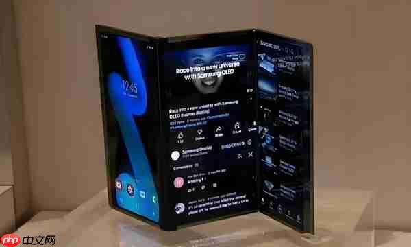 9月全球手机市场神仙打架:iPhone 17 VS三星华为三折叠