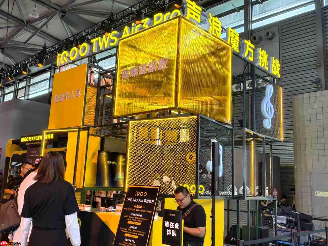 iQOO亮相2025 ChinaJoy！科技与娱乐共筑沉浸式体验现场！