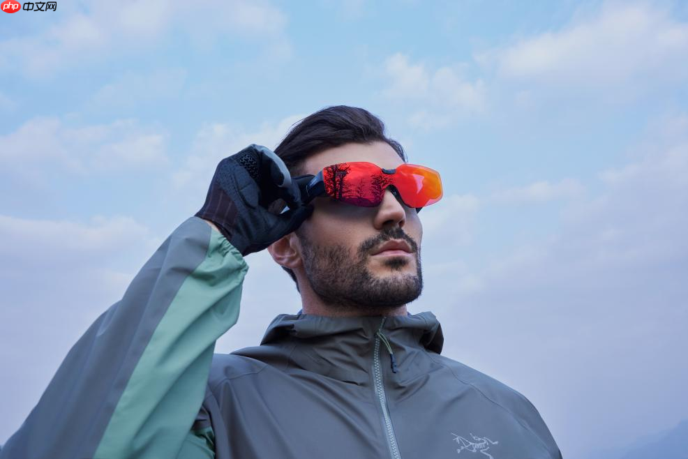 LOHO眼镜x光粒科技破界融合，联名发布AR智能户外运动眼镜