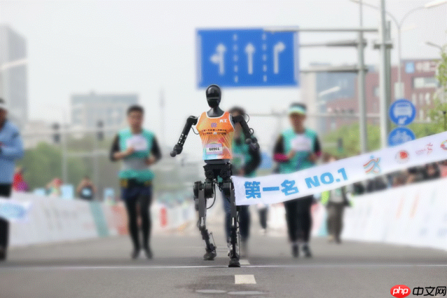 「天工Ultra」半马夺冠,人形机器人通关产业落地第一关