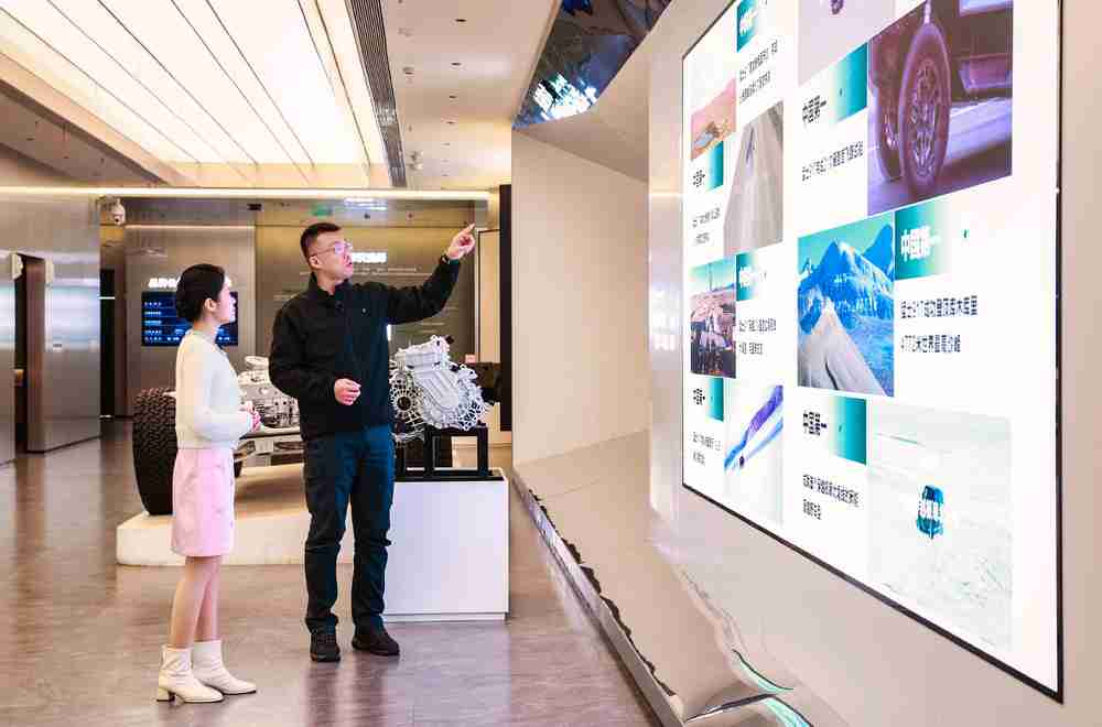 武汉造,全球范!东风猛士科技尽展智能科技与硬核越野实力