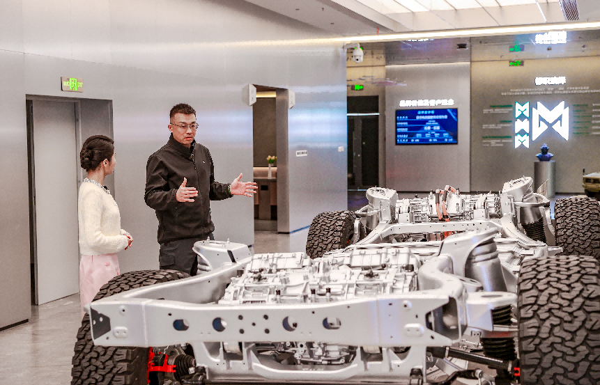 武汉造,全球范!东风猛士科技尽展智能科技与硬核越野实力