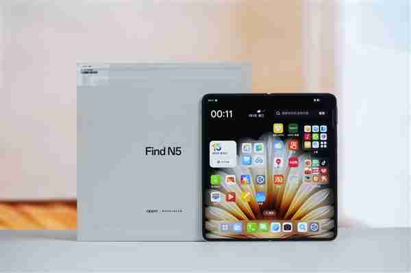 4mm行业最薄折叠屏!OPPO Find N5图赏