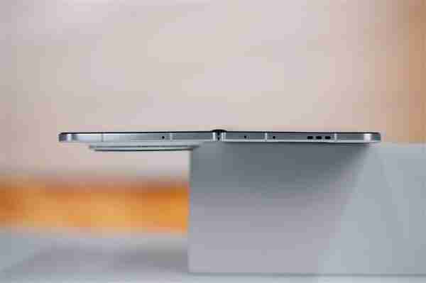 4mm行业最薄折叠屏!OPPO Find N5图赏