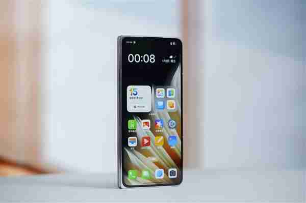 4mm行业最薄折叠屏!OPPO Find N5图赏