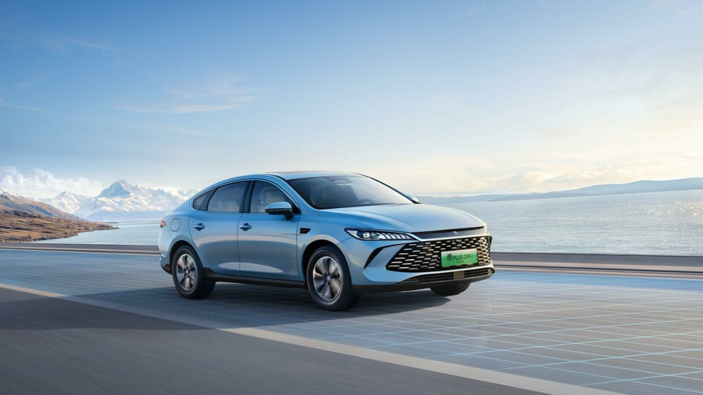 售价7.98万-12.98万元,高阶智驾+第五代DM技术,第二代秦PLUS智驾版上市