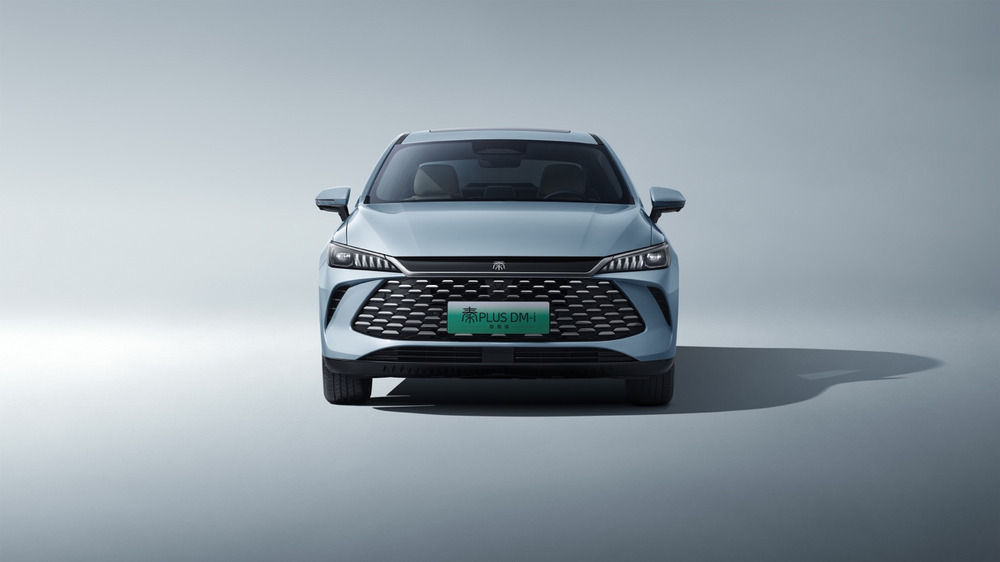 售价7.98万-12.98万元,高阶智驾+第五代DM技术,第二代秦PLUS智驾版上市