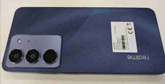 realme真我RMX5020手机证件照曝光:5180mAh电池