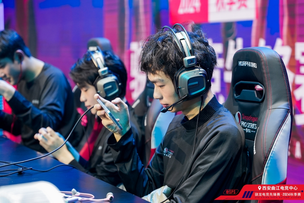 西伯利亚助力英雄争霸,骁龙电竞先锋赛2024秋季赛圆满落幕!
