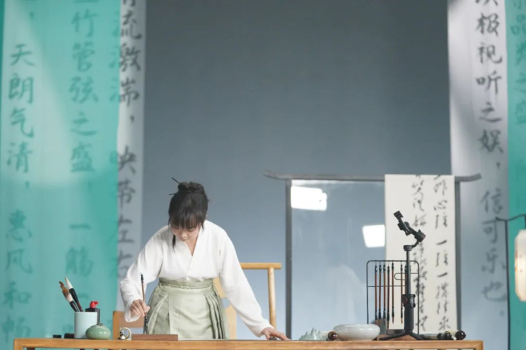 AI加持下的智能影像革命,浩瀚稳定器是噱头还是真功夫?