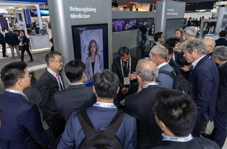 智能医疗数字人全球首秀,联影智能携最新大模型产品亮相北美放射学年会