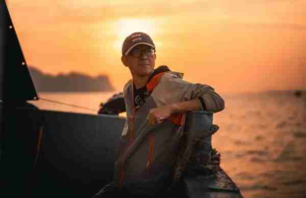 俞敏洪:东方甄选是火药桶 做新东方三十年从未如此煎熬!