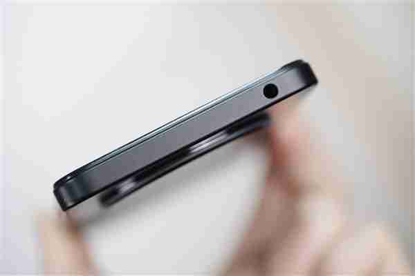 499元超低价神机!Redmi 14C图赏