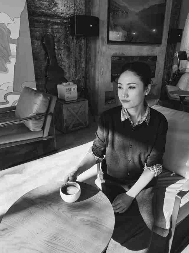 华为Mate 70 Pro拍照怎么样？红枫原色表现出色，96mm长焦彪悍