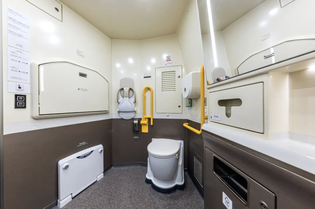 运营时速 400 公里全球最快,我国 CR450 动车组样车内饰、坐席等设计公布