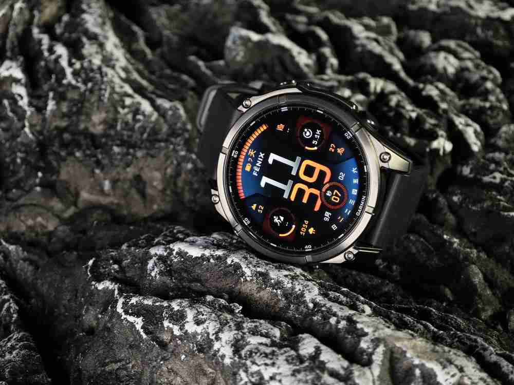 佳明Fenix 8 图赏:智能科技与户外运动的完美结合