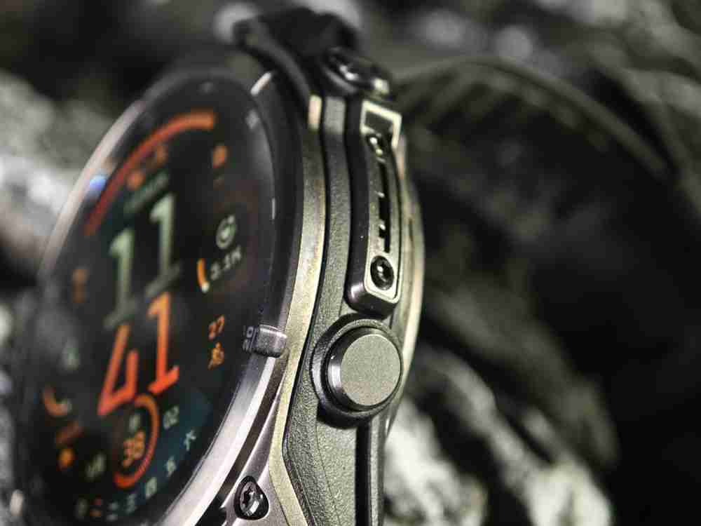 佳明Fenix 8 图赏:智能科技与户外运动的完美结合