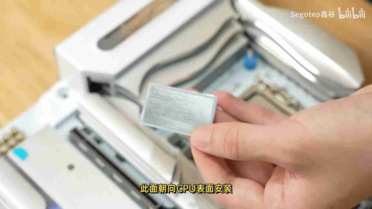 鑫谷预热 GPE-01 石墨烯导热垫片:130 W/m·K 导热系数,支持英特尔 LGA1851 平台