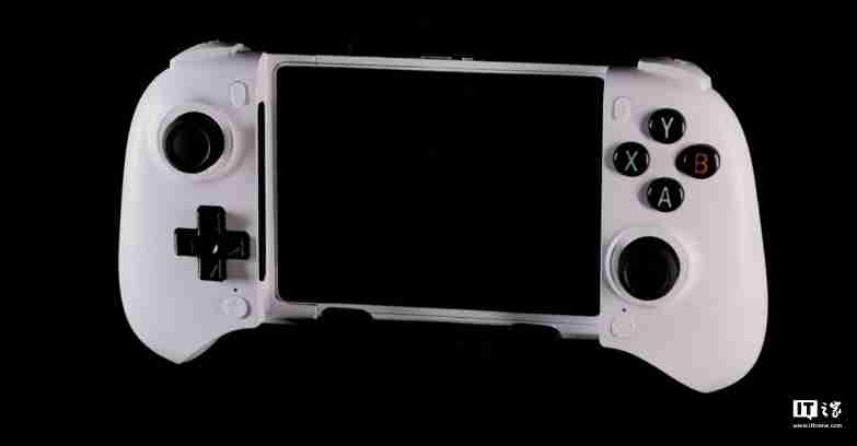 八位堂首款手游拉伸手柄发布:霍尔摇杆扳机、蓝牙连接,199 元