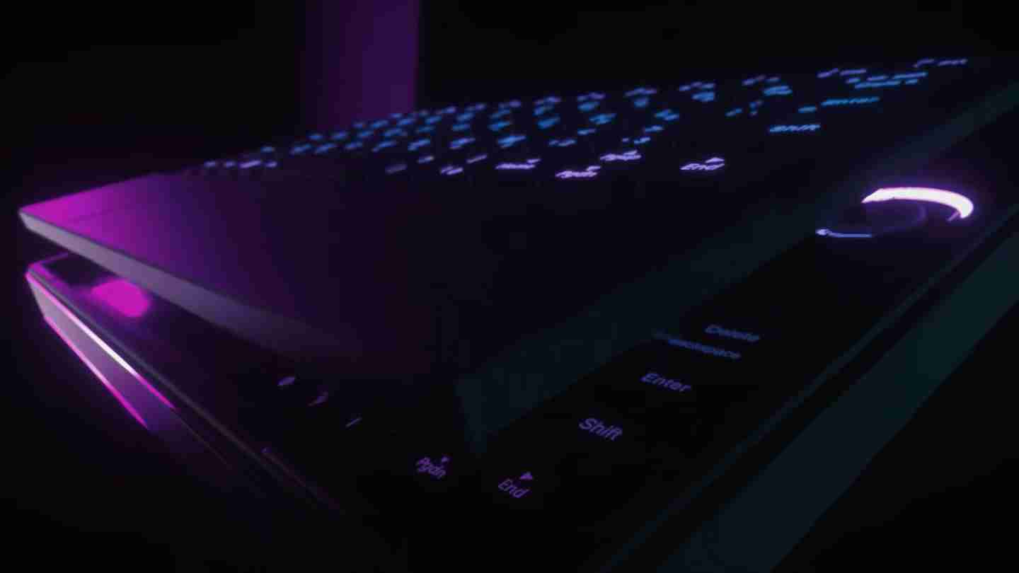 壹号掌机预热 OneGx 2 掌上迷你游戏本：双模式键盘内藏手柄