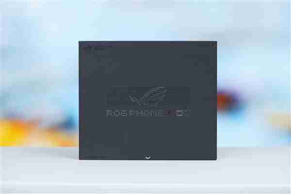 行业首发185Hz高刷新率!ROG游戏手机9 Pro图赏