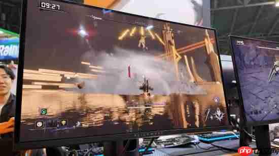 国产《无限机兵》试玩:新Boss雷电女剑士骑四臂异形