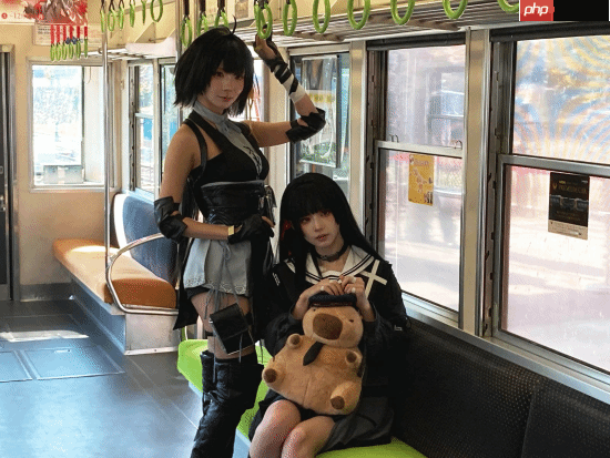 《鸣潮》×京阪电车联动开启！人气黑长直JK少女降临