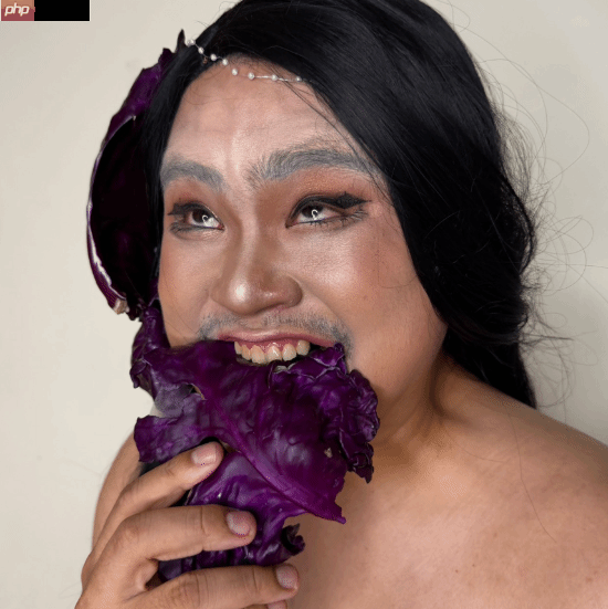 低成本COS小哥再整新活:用紫甘蓝化身《逆水寒》美人