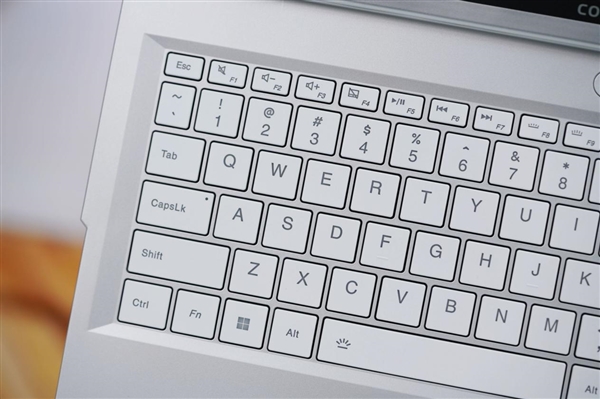 新一代国风电竞本！七彩虹将星X16 Pro图赏