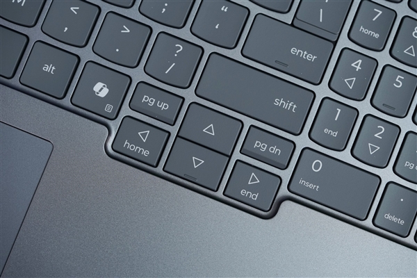 酷睿Ultra X9 388H加持!联想小新Pro 16 GT AI元启版图赏