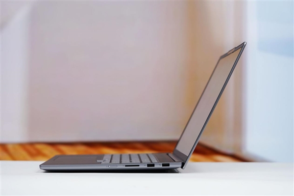 酷睿Ultra X9 388H加持!联想小新Pro 16 GT AI元启版图赏